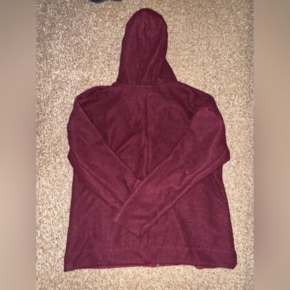 The North Face Women's Maroon Jacket - Picture 4 of 4